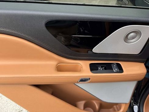 New 2026 Lincoln Aviator Black Label w/ Dynamic Handling Package AWD/4WD image 19