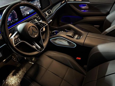 New 2026 Mercedes-Benz GLS 450 4MATIC image 4