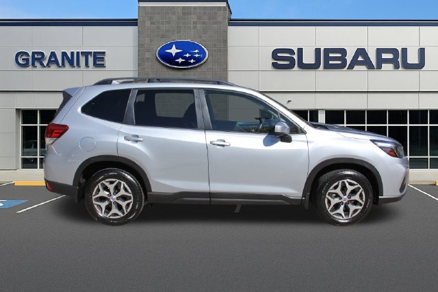 Used 2020 Subaru Forester Premium AWD/4WD image 11