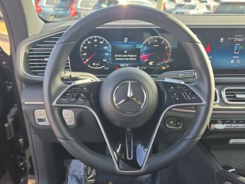 Used 2025 Mercedes-Benz GLE 350 4MATIC image 13