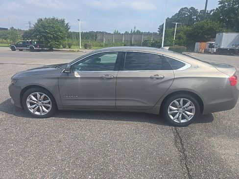 Used 2019 Chevrolet Impala LT w/ LT Leather Package FWD image 8