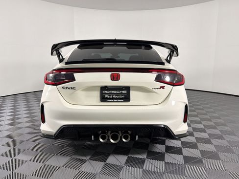 Used 2025 Honda Civic Type R image 8