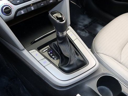 Used 2017 Hyundai Elantra Limited w/ Limited Ultimate Package 05 image 19