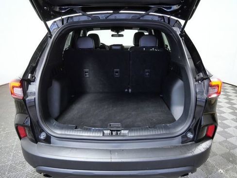 Certified 2025 Ford Escape ST-Line AWD/4WD image 9