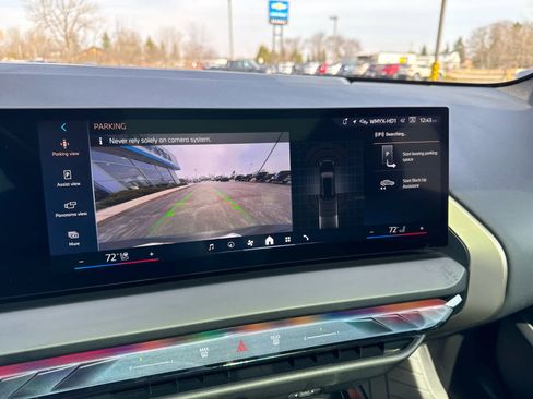 Used 2025 BMW X3 xDrive30i w/ Convenience Package image 23