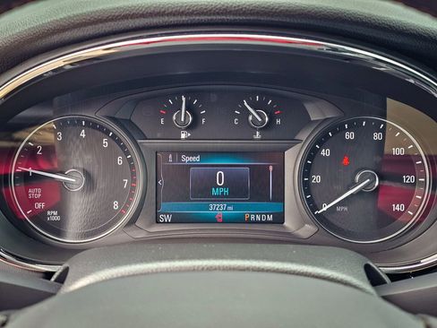 Used 2019 Buick Encore Essence w/ Experience Buick Package FWD image 17