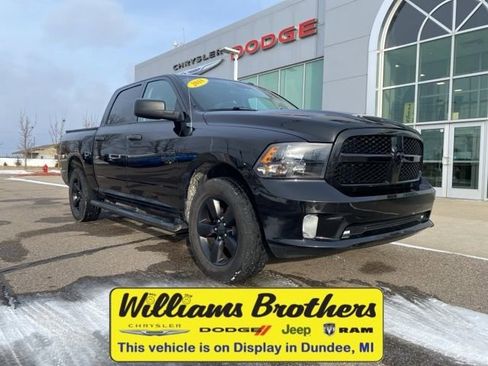 Used 2018 RAM 1500 Express w/ Black Ram 1500 Express Group image 3