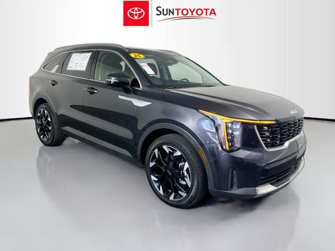 Used 2025 Kia Sorento SX FWD image 1