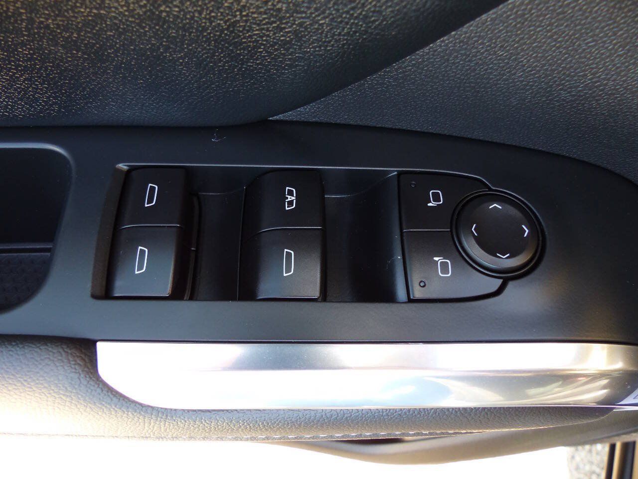 Used 2026 Chevrolet Traverse LT w/ Driver Confidence Package AWD/4WD image 22