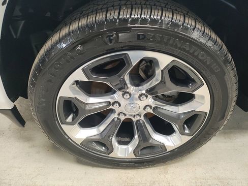 Used 2022 RAM 1500 Limited image 17