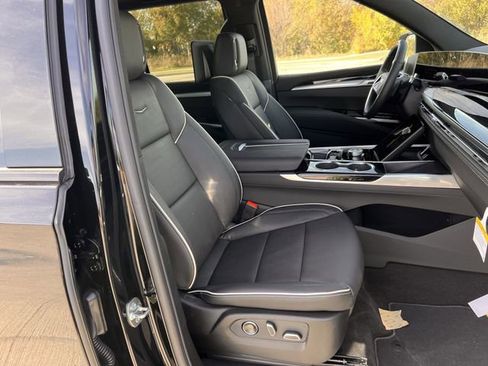 Certified 2026 Cadillac Escalade Sport w/ Touring Package image 29