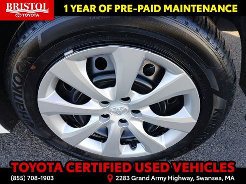 Used 2025 Toyota Corolla LE image 11