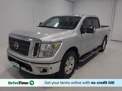 Used 2018 Nissan Titan SV w/ SV Convenience Package