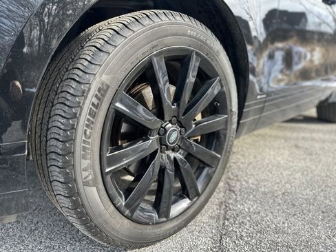 Used 2020 Land Rover Range Rover Velar R-Dynamic S image 9