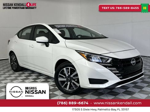 Certified 2025 Nissan Versa SV w/ Trunk Package FWD image 1