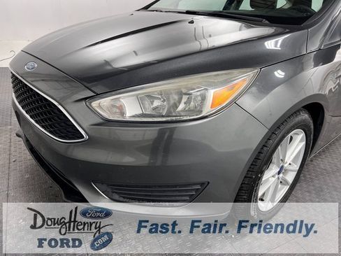 Used 2017 Ford Focus SE image 10