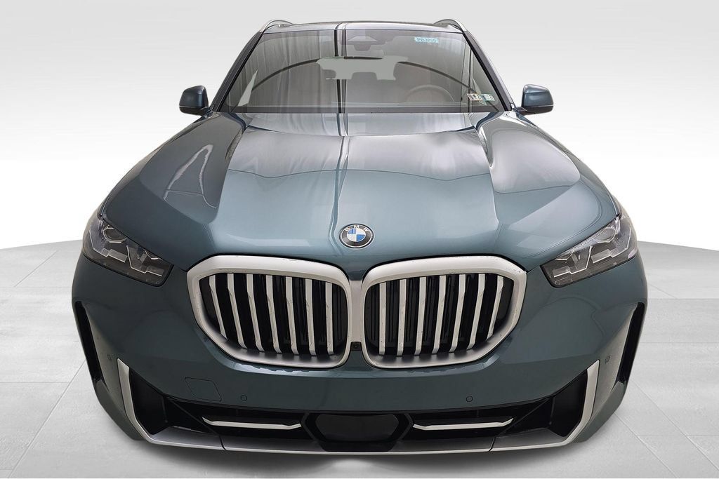 Used 2026 BMW X5 xDrive40i w/ Premium Package AWD/4WD image 3
