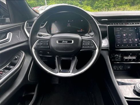 Used 2021 Jeep Grand Cherokee L Laredo AWD/4WD image 18
