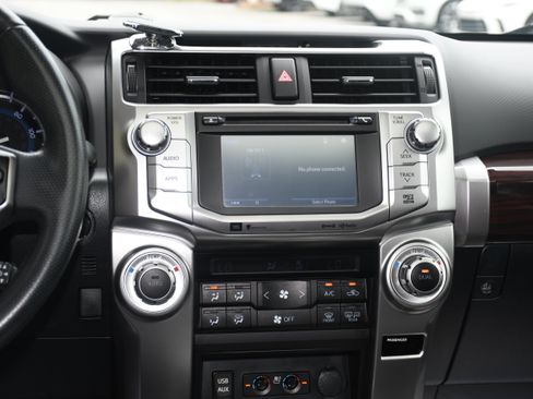 Used 2019 Toyota 4Runner Limited AWD/4WD image 18