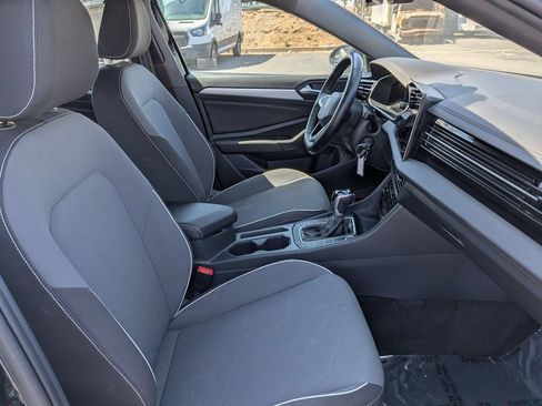 Used 2025 Volkswagen Jetta Sport FWD image 30