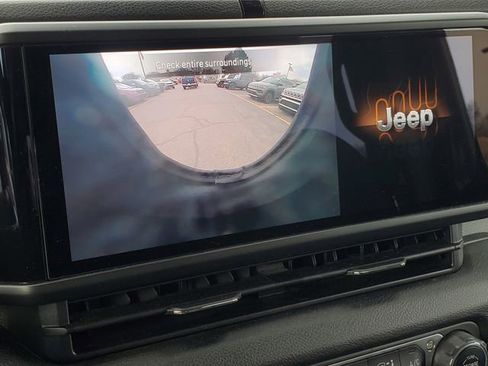 Used 2024 Jeep Wrangler Unlimited Sport AWD/4WD image 22