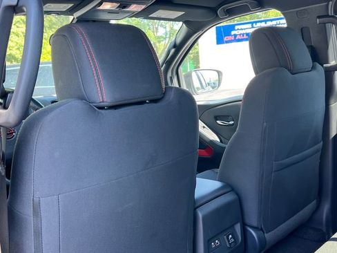 Used 2023 Nissan Frontier PRO-4X AWD/4WD image 39