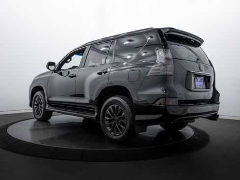 Used 2023 Lexus GX 460 Premium image 5