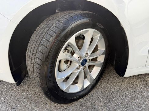 Used 2019 Ford Fusion SE FWD image 49