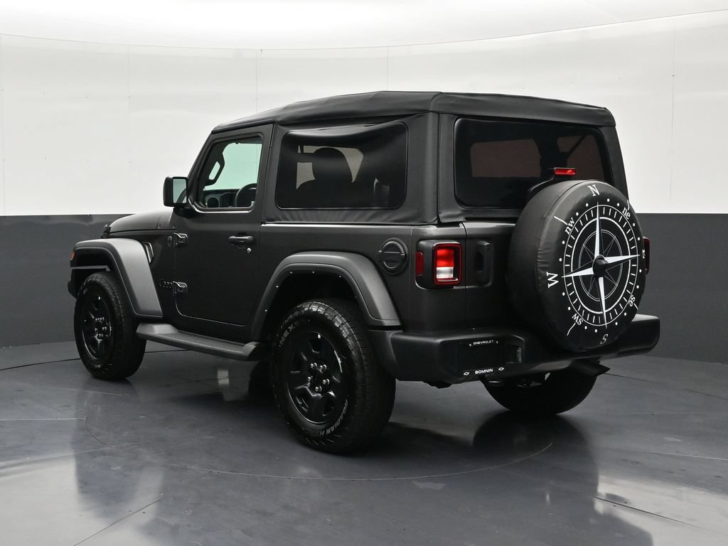 Used 2025 Jeep Wrangler Sport AWD/4WD image 3