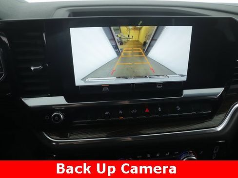 Used 2025 GMC Sierra 1500 Elevation image 24