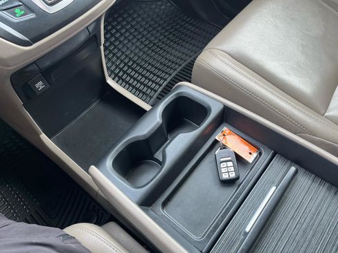 Used 2018 Honda Odyssey EX-L image 18