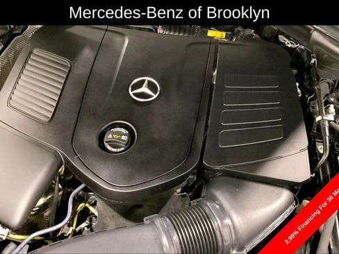 Used 2025 Mercedes-Benz GLC 300 4MATIC image 33