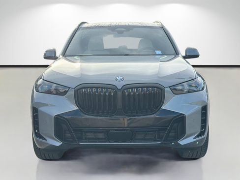 New 2026 BMW X5 xDrive50e w/ M Sport Package AWD/4WD image 8