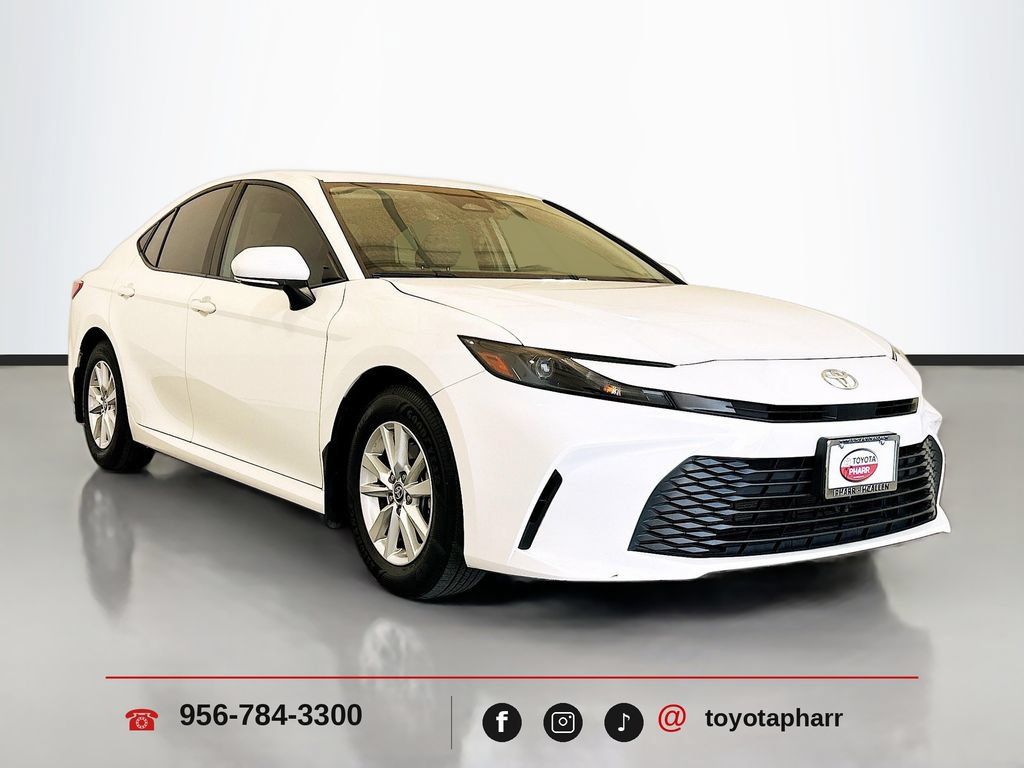 Used 2025 Toyota Camry LE w/ Convenience Package FWD image 3