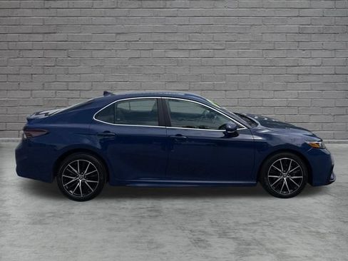 Used 2024 Toyota Camry SE FWD image 8