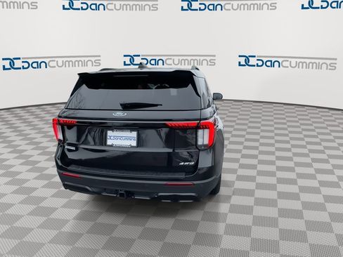 New 2026 Ford Explorer ST-Line w/ ST-Line Street Pack image 14