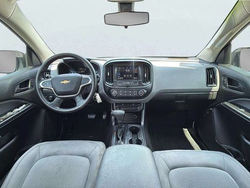 Used 2019 Chevrolet Colorado W/T w/ WT Convenience Package RWD image 9