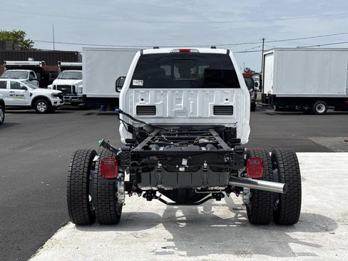 New 2026 Ford F550 2WD Crew Cab image 4