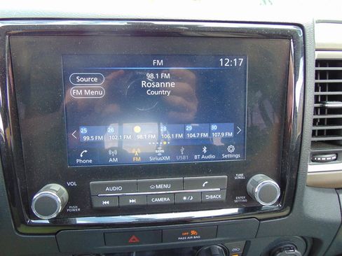 Used 2022 Nissan Frontier SV image 22