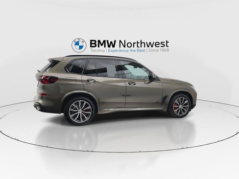 New 2026 BMW X5 xDrive40i w/ M Sport Package AWD/4WD image 4