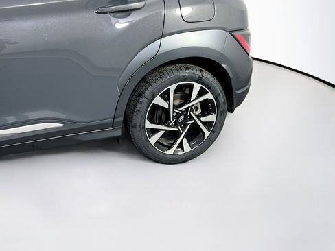 Used 2023 Hyundai Kona Limited image 31