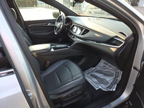 Used 2022 Buick Enclave Essence w/ Experience Buick Package AWD/4WD image 34