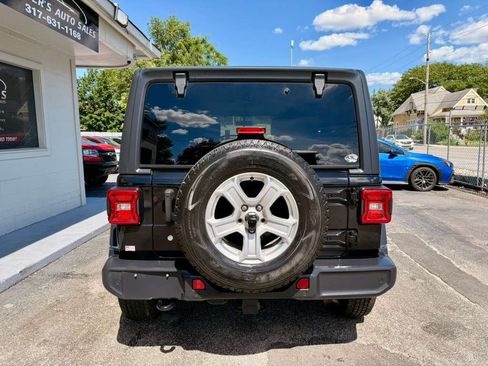 Used 2019 Jeep Wrangler Unlimited Sport S AWD/4WD image 19