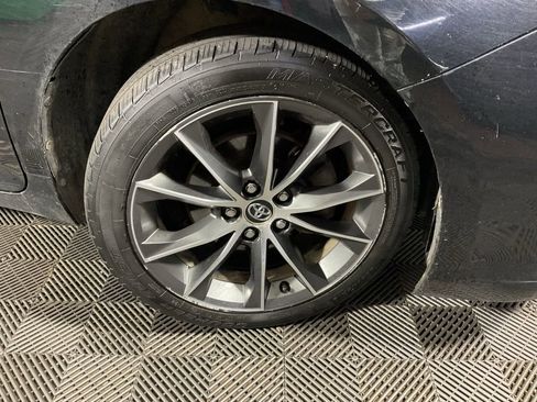 Used 2015 Toyota Camry XSE w/ Moonroof Package image 34