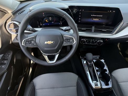 New 2026 Chevrolet Trax LT image 13