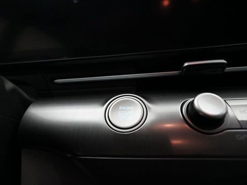 Used 2025 Hyundai Kona SEL image 30