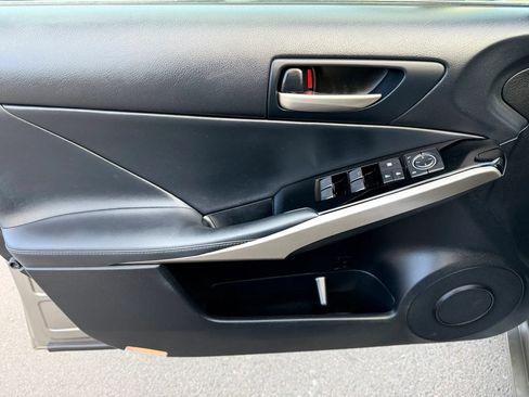 Used 2017 Lexus IS 300 AWD w/ Premium Package image 14