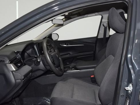 Used 2025 Toyota Camry LE FWD image 37