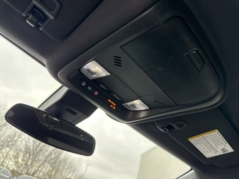 Used 2024 Chevrolet Equinox RS image 28