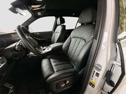 Certified 2023 BMW X7 xDrive40i w/ M Sport Package image 21